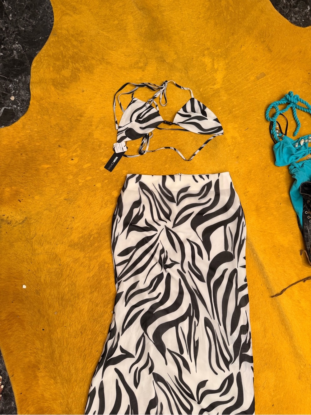 Fashion Nova Black & White Zebra Print Maxi Skirt